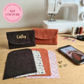 Kit couture pochettes en velours côtelé noir et terracotta, tissus doublure et boutons aimantés