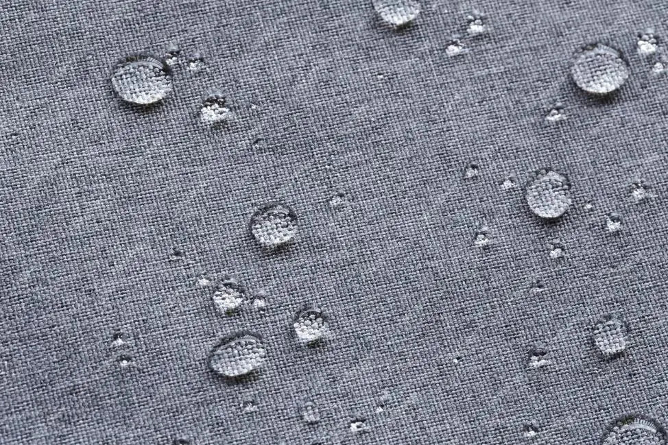 Choisir le bon tissu imperméable pour un sac pochon piscine fait-main