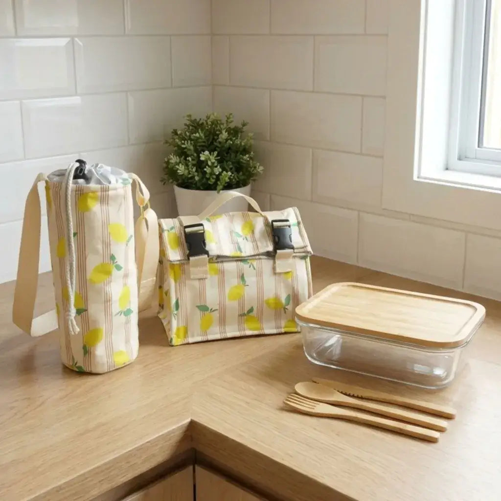 pack lunch bag et porte gourde isothermes motif citron avec boîte repas et couverts