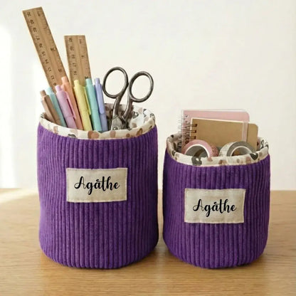 Panière ronde en velours côtelé lavande personnalisée pour rangement bureau avec crayons, ciseaux et papeterie