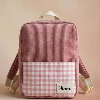 sac à dos enfant velours côtelé rose avec poche vichy et étiquette prénom