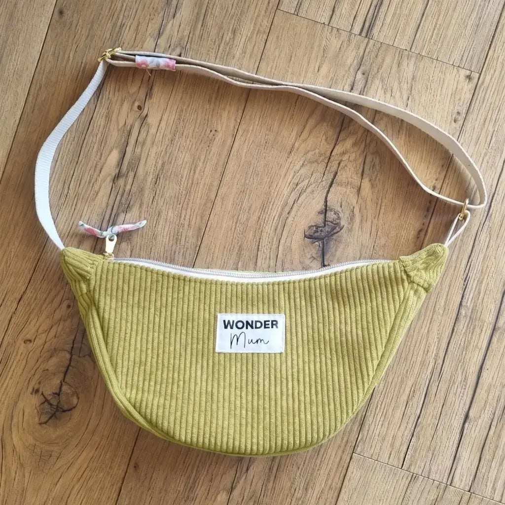 sac banane demi-lune vert anis en velours côtelé avec sangle écrue réglable