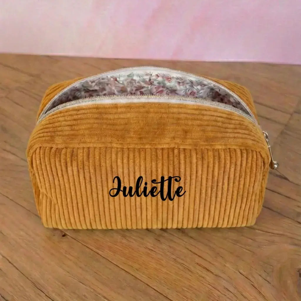 Trousse de toilette velours côtelé jaune moutarde personnalisée Juliette, doublure fleurs Liberty.