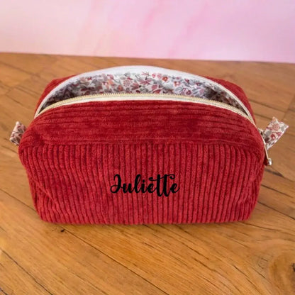 Trousse de toilette velours côtelé rouge lie de vin personnalisée Juliette, doublure fleurs liberty.
