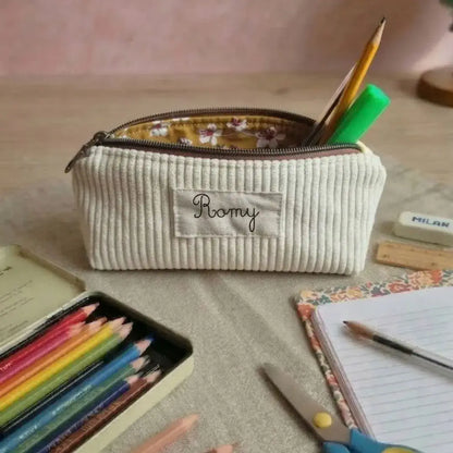Trousse scolaire personnalisée écru en velours côtelé avec prénom, trousse école enfant élégante