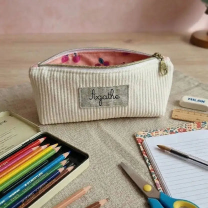 Trousse d’école personnalisée jaune clair en velours côtelé avec prénom, trousse scolaire enfant