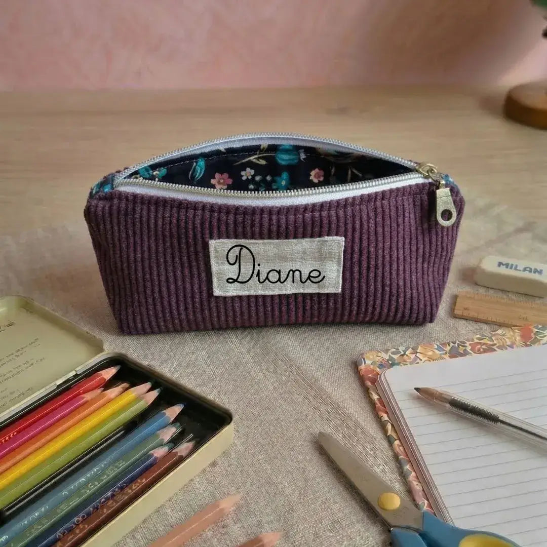 Trousse scolaire personnalisée prune en velours côtelé avec prénom, trousse école enfant originale