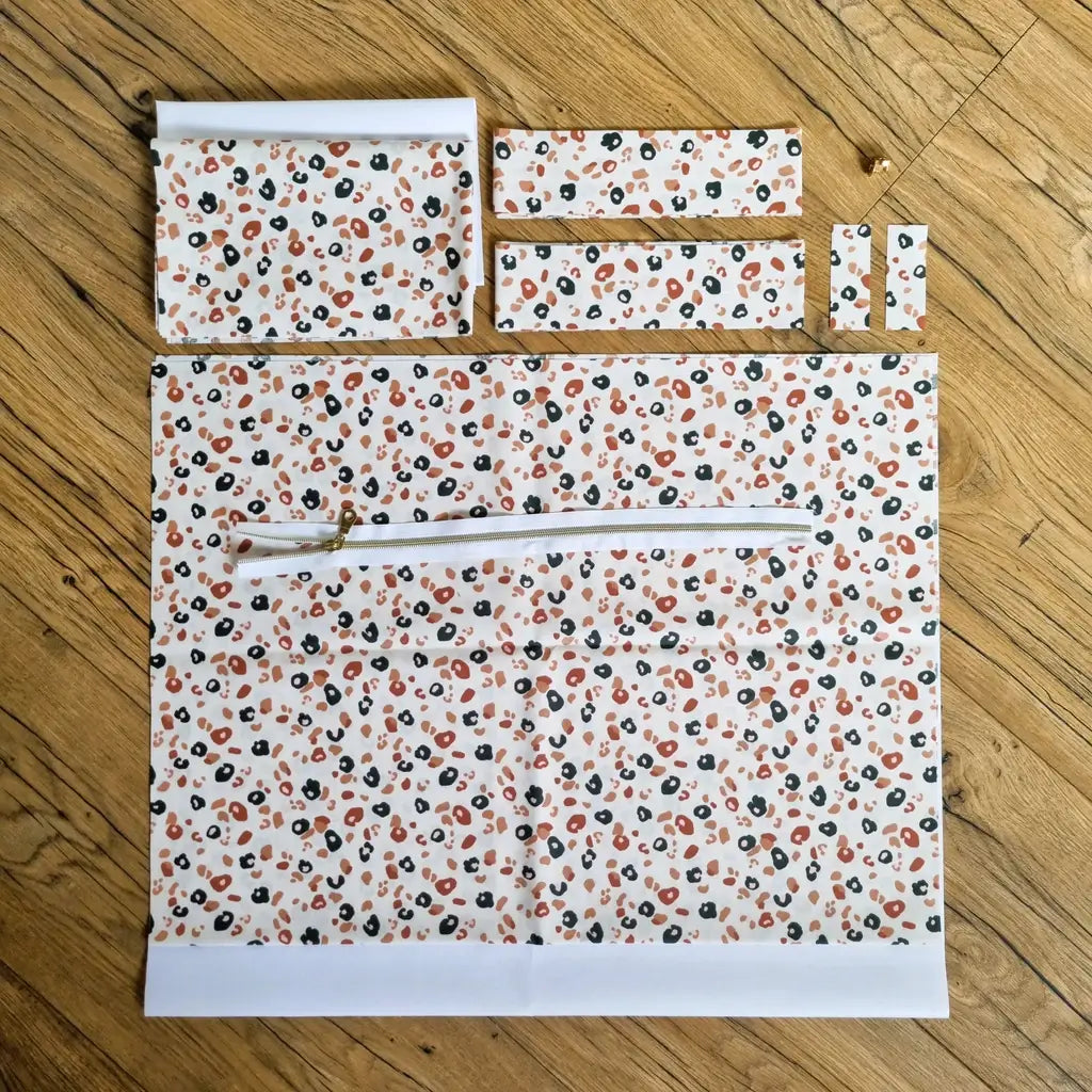 kit couture cabas coton enduit imprimé léopard avec pièces de tissu découpées