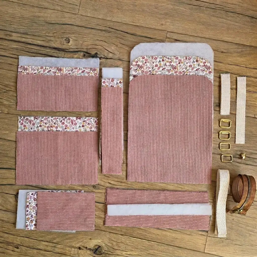 kit couture sac à dos enfant velours côtelé rose avec panneaux tissu et éléments de montage inclus