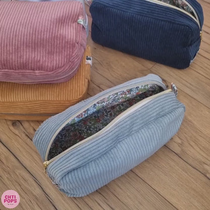 Trousse de toilette personnalisée avec prénom en velours côtelé