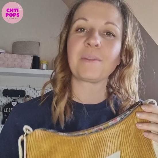 Vidéo de présentation du kit prêt-à-coudre pour réaliser un sac bandoulière en velours côtelé personnalisé par Chtipops Créations.
