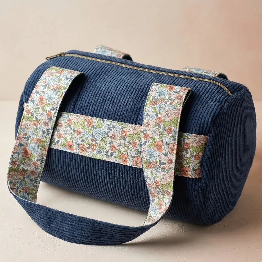 sac polochon velours côtelé bleu foncé avec anses fleuries et fermeture éclair