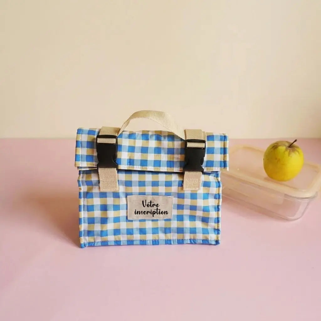 Sac repas à carreaux vichy bleus et jaunes avec étiquette à personnaliser sur le devant