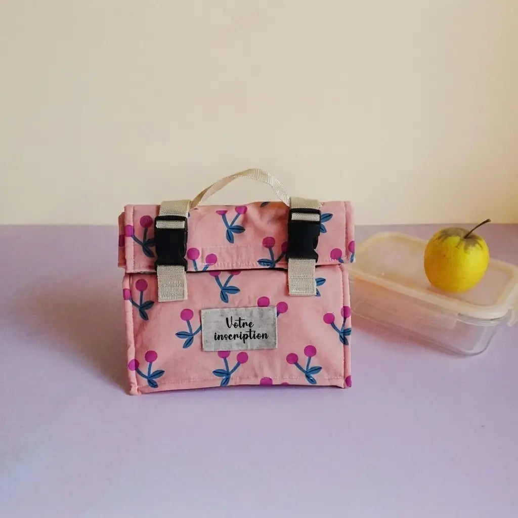Sac repas rose à motif cerises avec étiquette à personnaliser, poignée et double clip